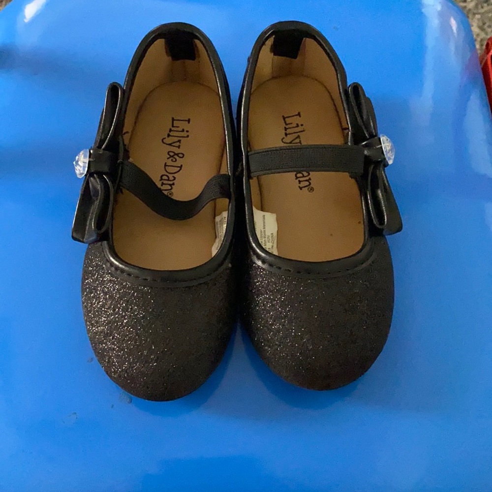 Girl dressy shoes